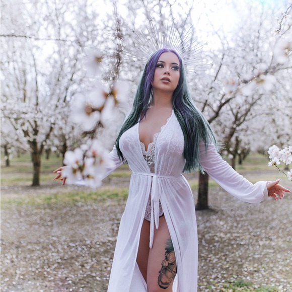 Meet your Posher, Mishayla - Picture 2 of 2